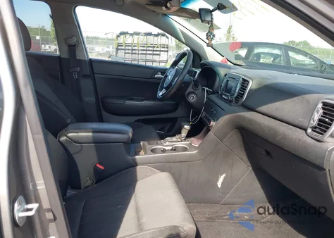 2019 Kia Sportage Lx z USA, uszkodzony, nr VIN KNDPMCAC7K7520073